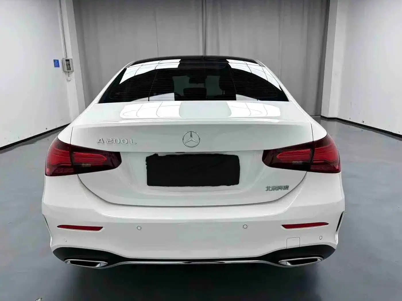 2023 Mercedes-Benz A-Class A 200 L Fashion Edition — миниатюра 8