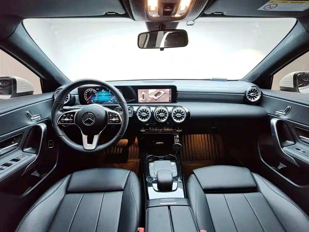 2021 Mercedes-Benz A-Class A 180 L Sport Sedan — миниатюра 9
