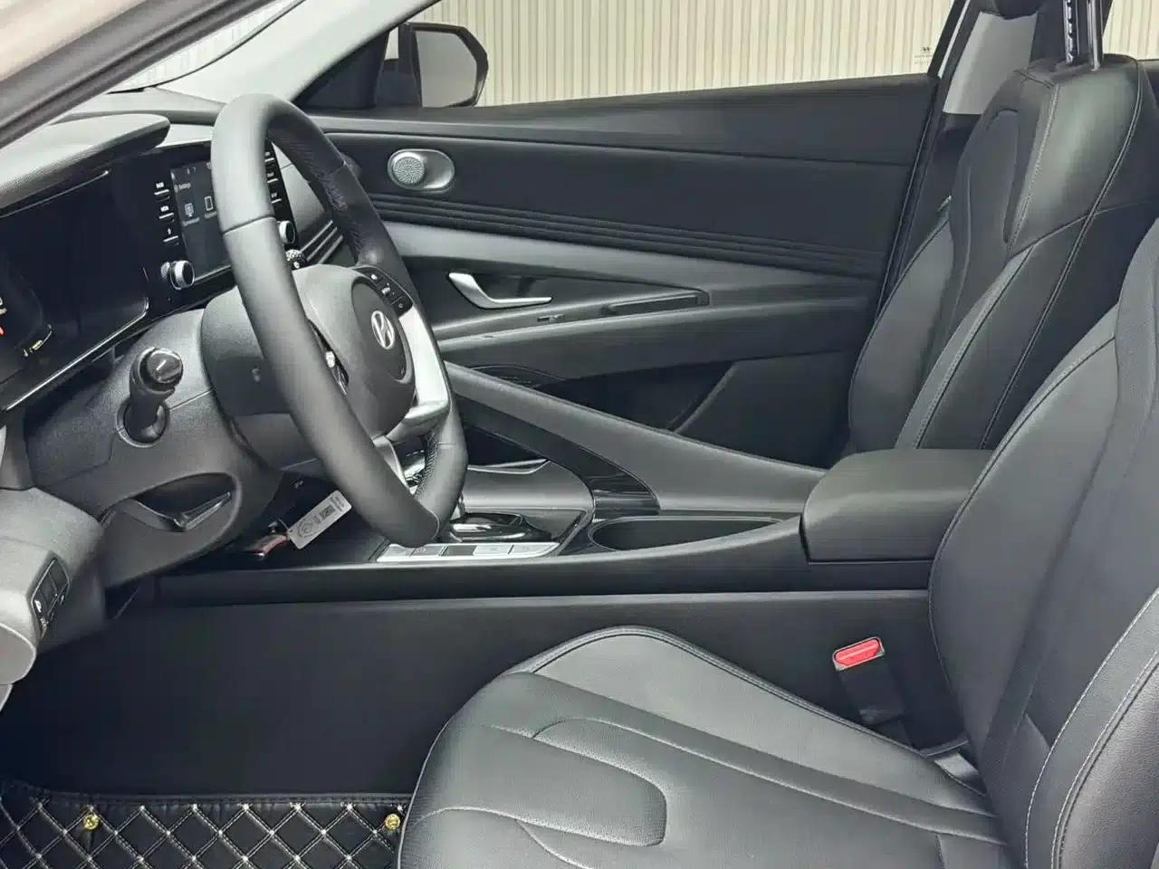 2024 Mercedes-Benz A-Class A 180 L — миниатюра 19