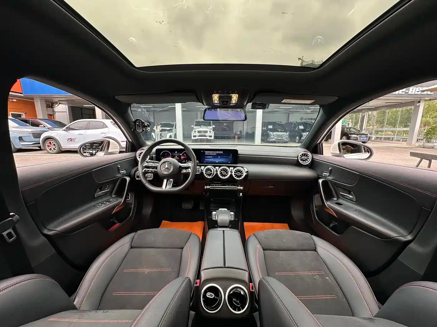 2023 Mercedes-Benz A-Class A 200 L Fashion Edition — миниатюра 11