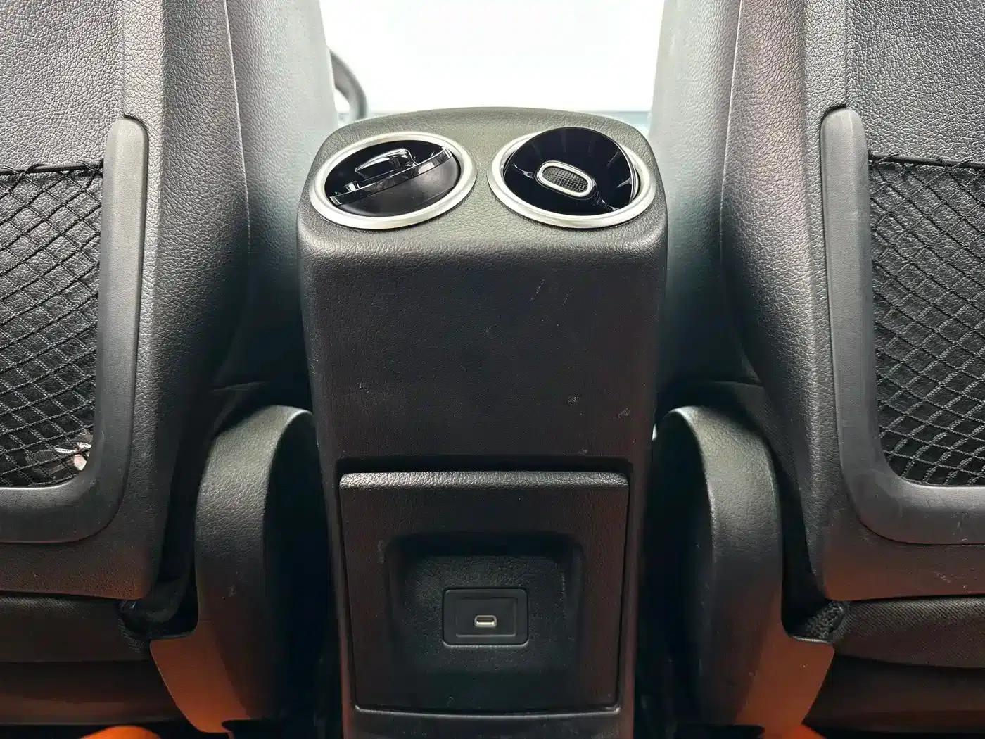 2023 Mercedes-Benz A-Class A 200 L Fashion Edition — миниатюра 13