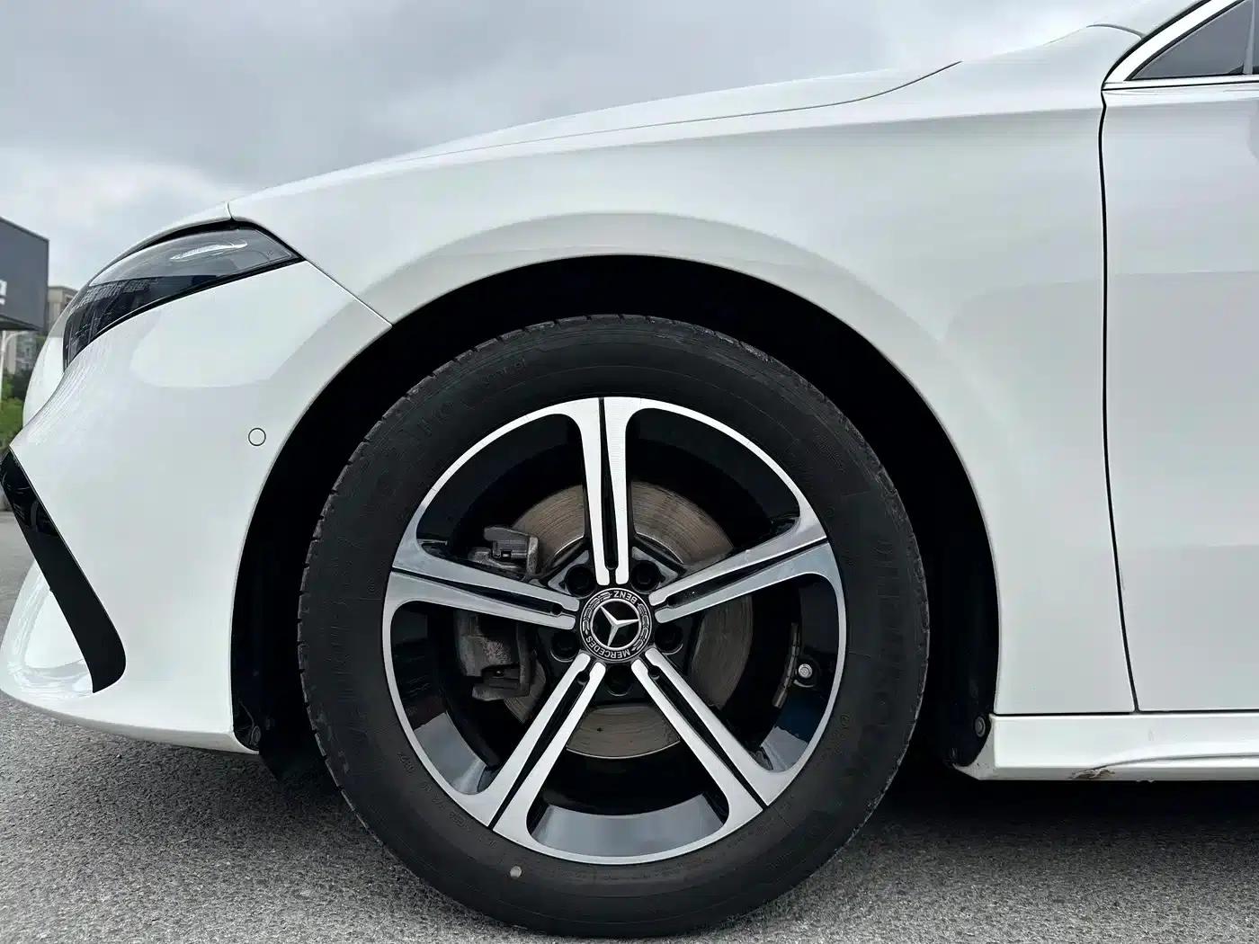 2023 Mercedes-Benz A-Class A 200 L Fashion Edition — миниатюра 15