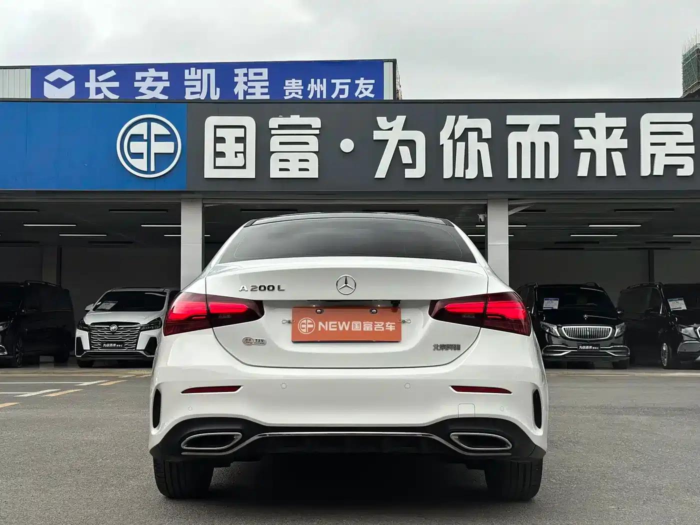 2023 Mercedes-Benz A-Class A 200 L Fashion Edition — миниатюра 18
