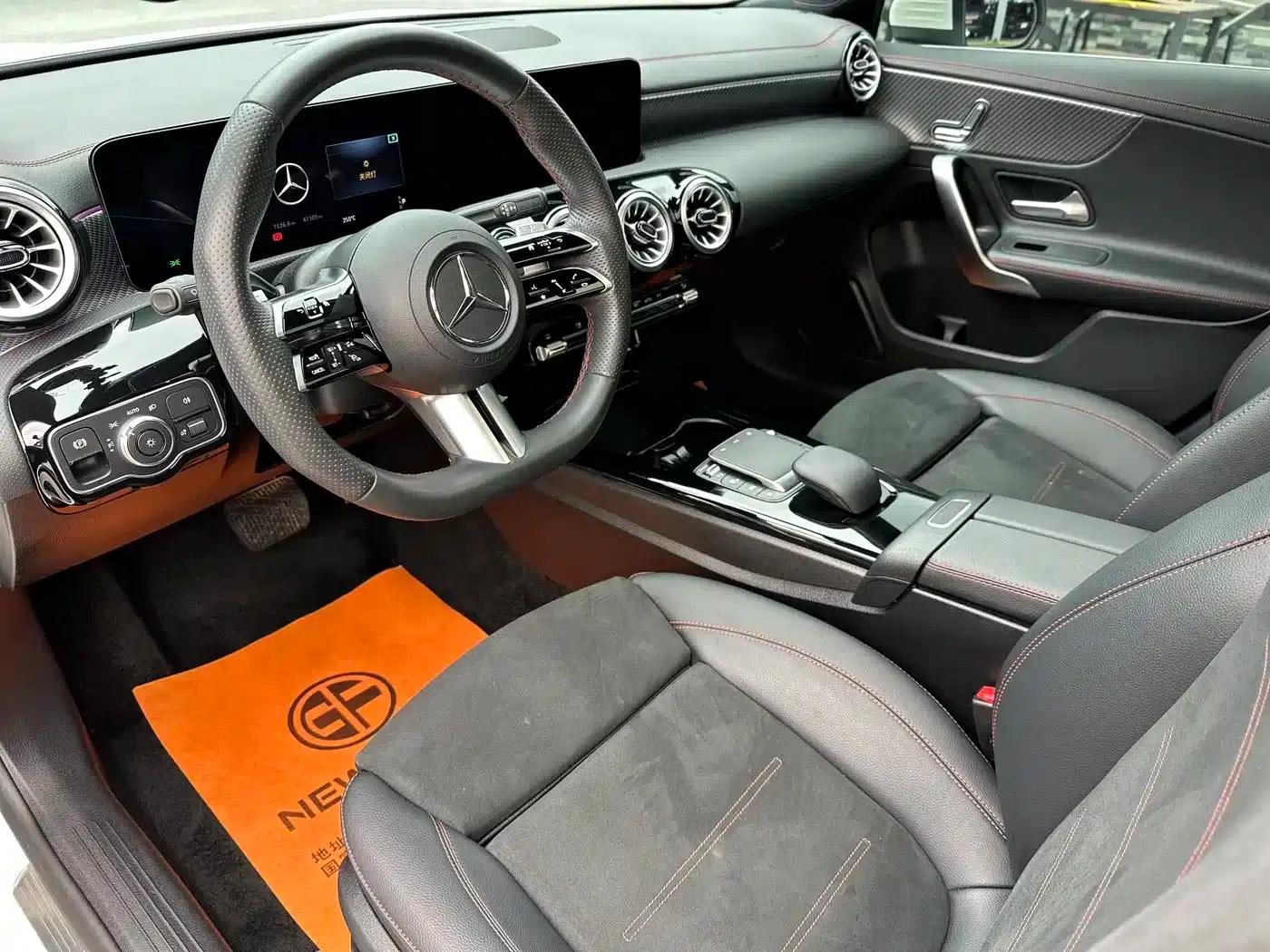 2023 Mercedes-Benz A-Class A 200 L Fashion Edition — миниатюра 6
