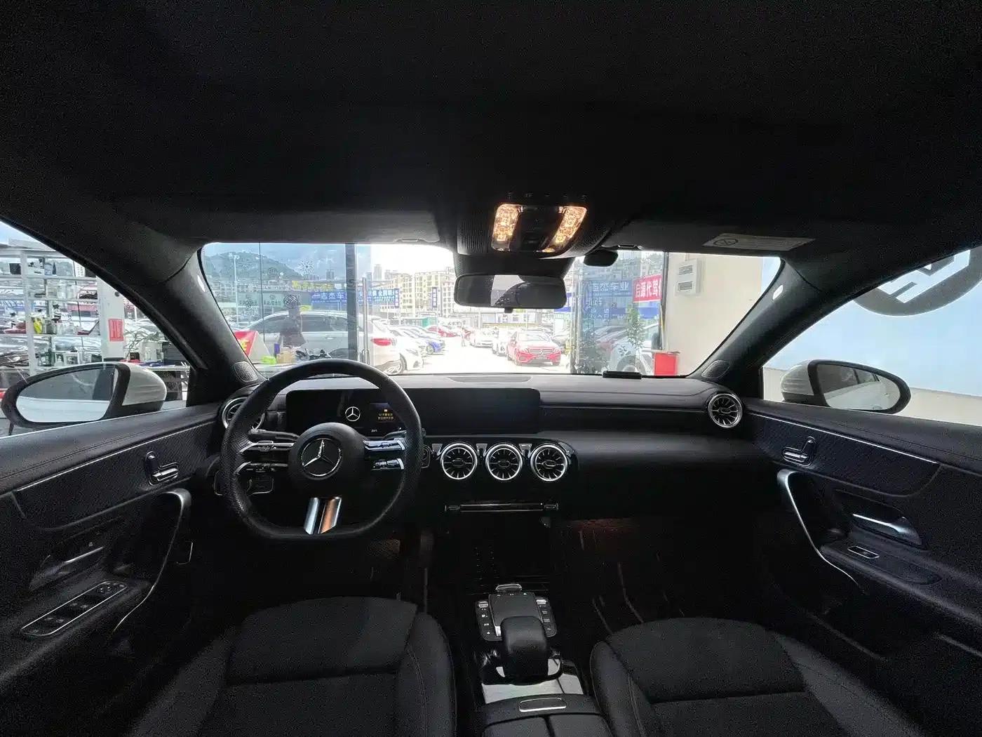 2023 Mercedes-Benz A-Class A 200 L Fashion Edition — миниатюра 7
