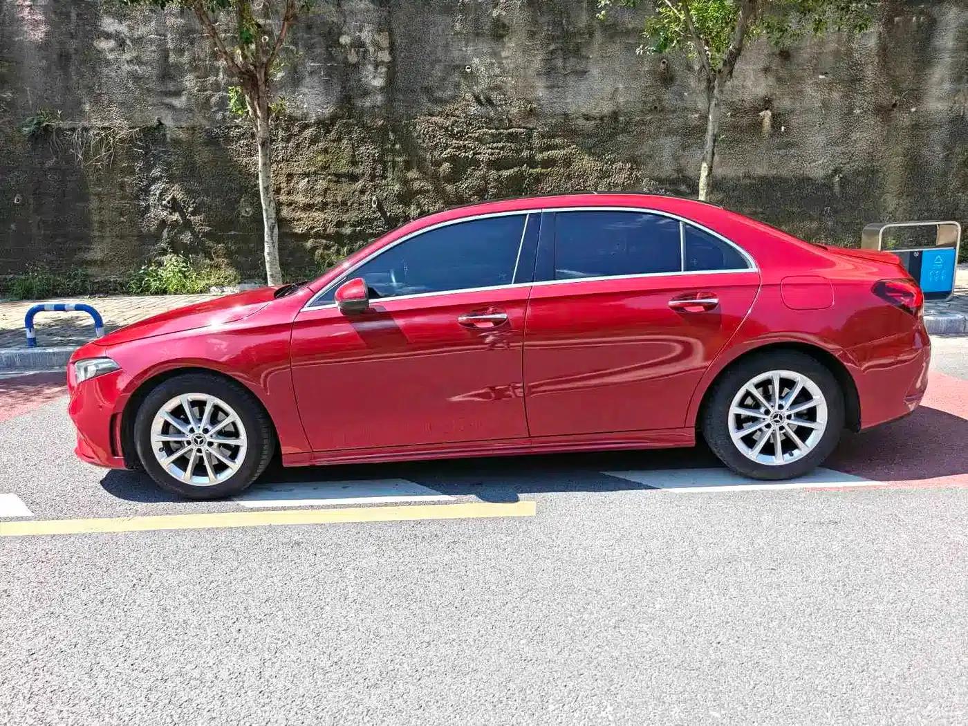 Mercedes-Benz A-Class 2020 A 200 L Sport Sedan — миниатюра 15