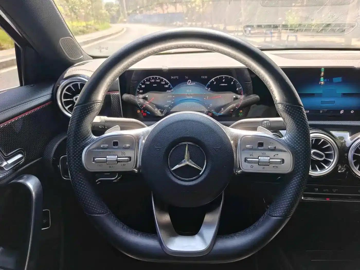 Mercedes-Benz A-Class 2020 A 200 L Sport Sedan — миниатюра 17