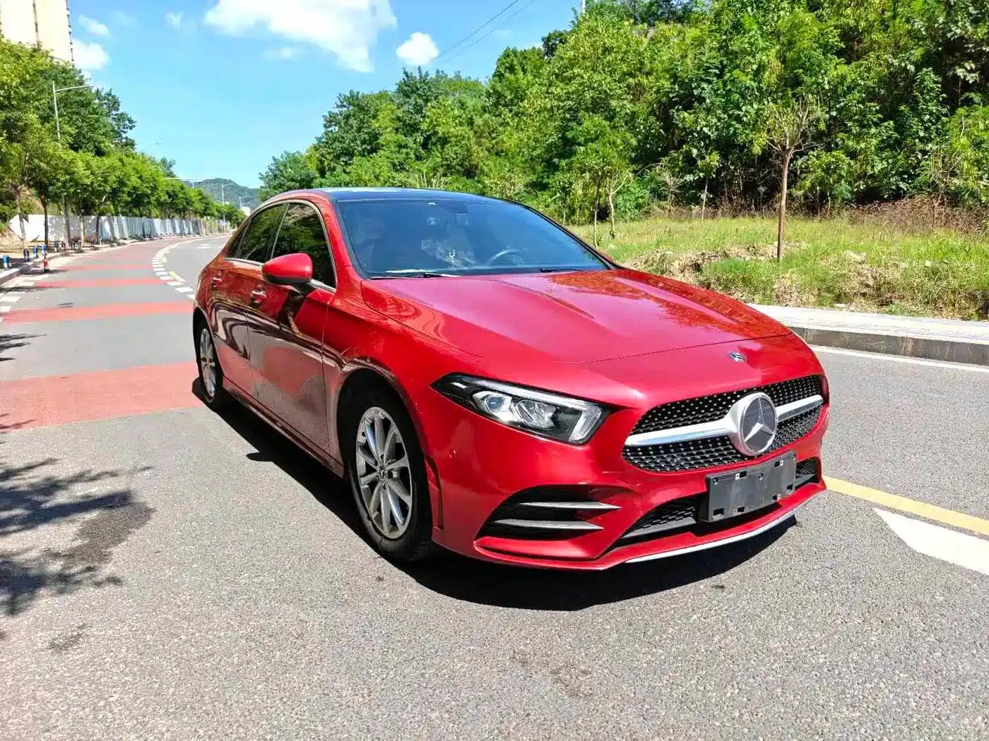 Mercedes-Benz A-Class 2020 A 200 L Sport Sedan — миниатюра 3