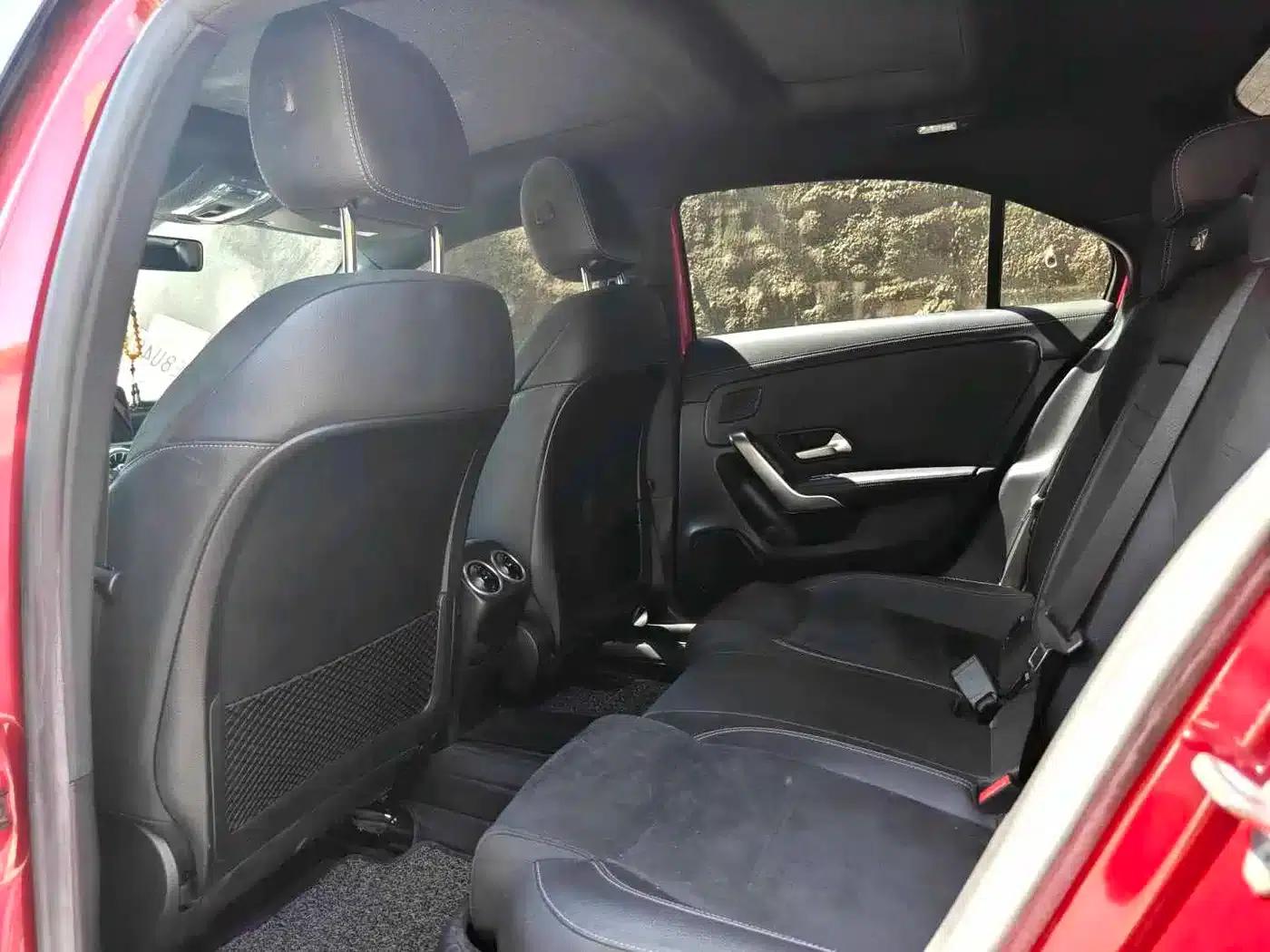 Mercedes-Benz A-Class 2020 A 200 L Sport Sedan — миниатюра 5