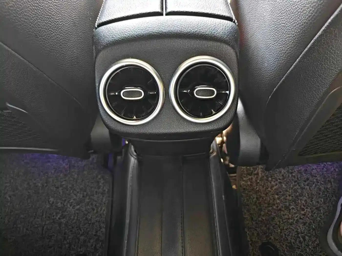 Mercedes-Benz A-Class 2020 A 200 L Sport Sedan — миниатюра 9
