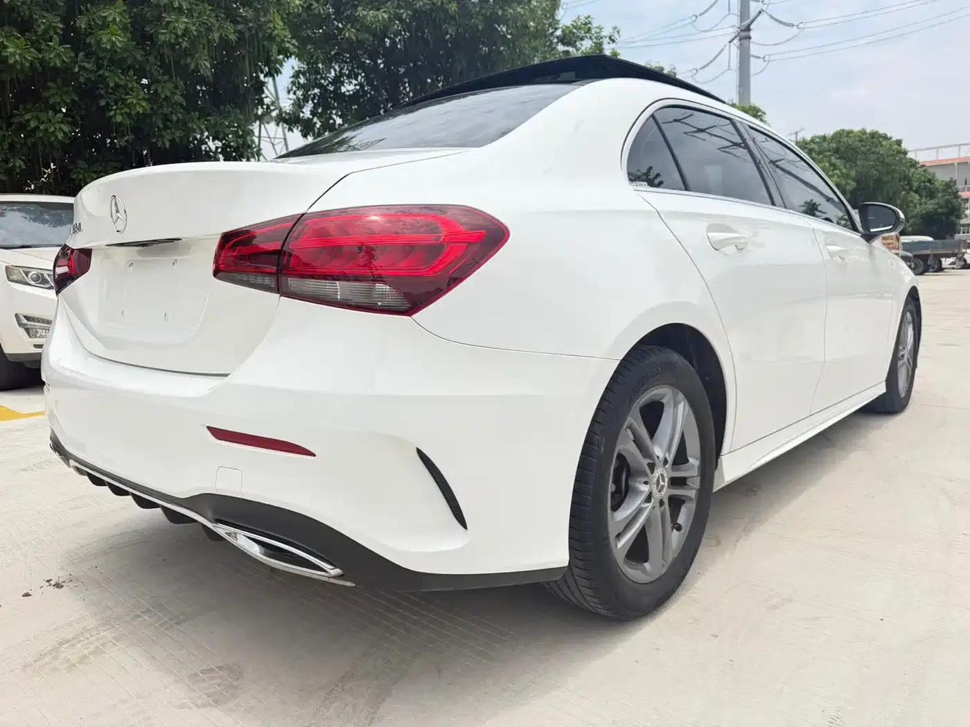Mercedes-Benz A-Class 2022 Facelift A 180 L Sport Sedan — миниатюра 4