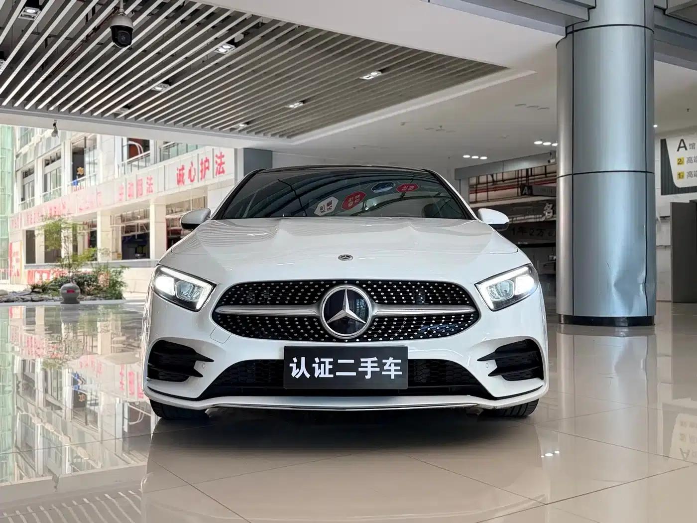 Mercedes-Benz A-Class 2022 A 200 L Sport Sedan Fashion Edition — миниатюра 2