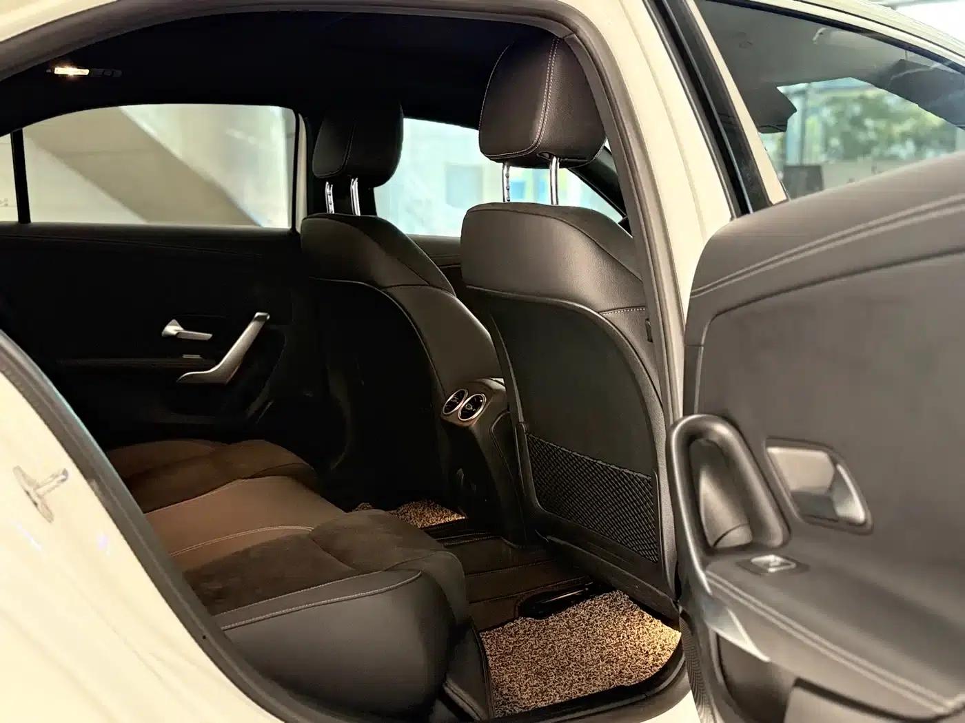 Mercedes-Benz A-Class 2022 A 200 L Sport Sedan Fashion Edition — миниатюра 11