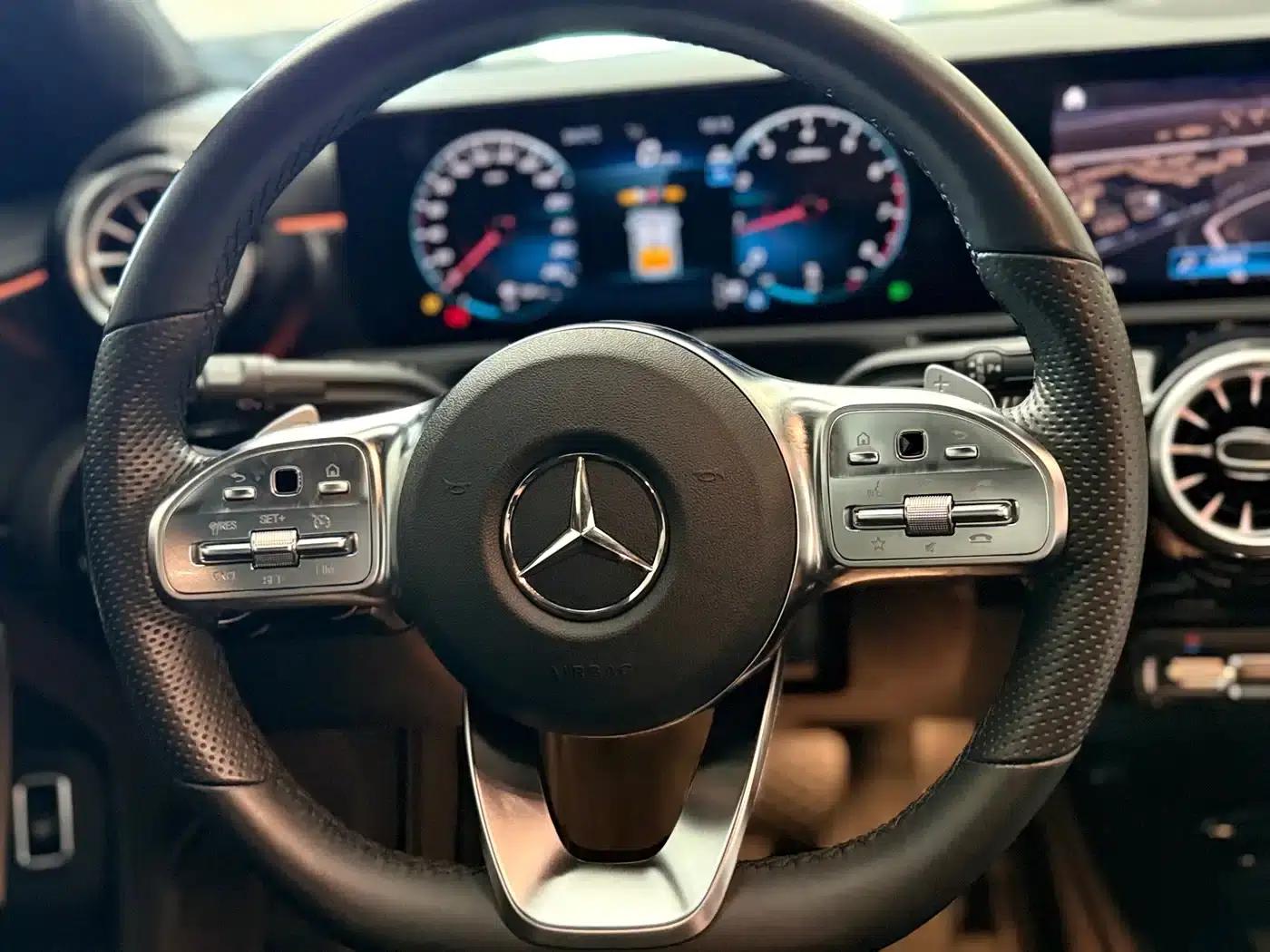 Mercedes-Benz A-Class 2022 A 200 L Sport Sedan Fashion Edition — миниатюра 15