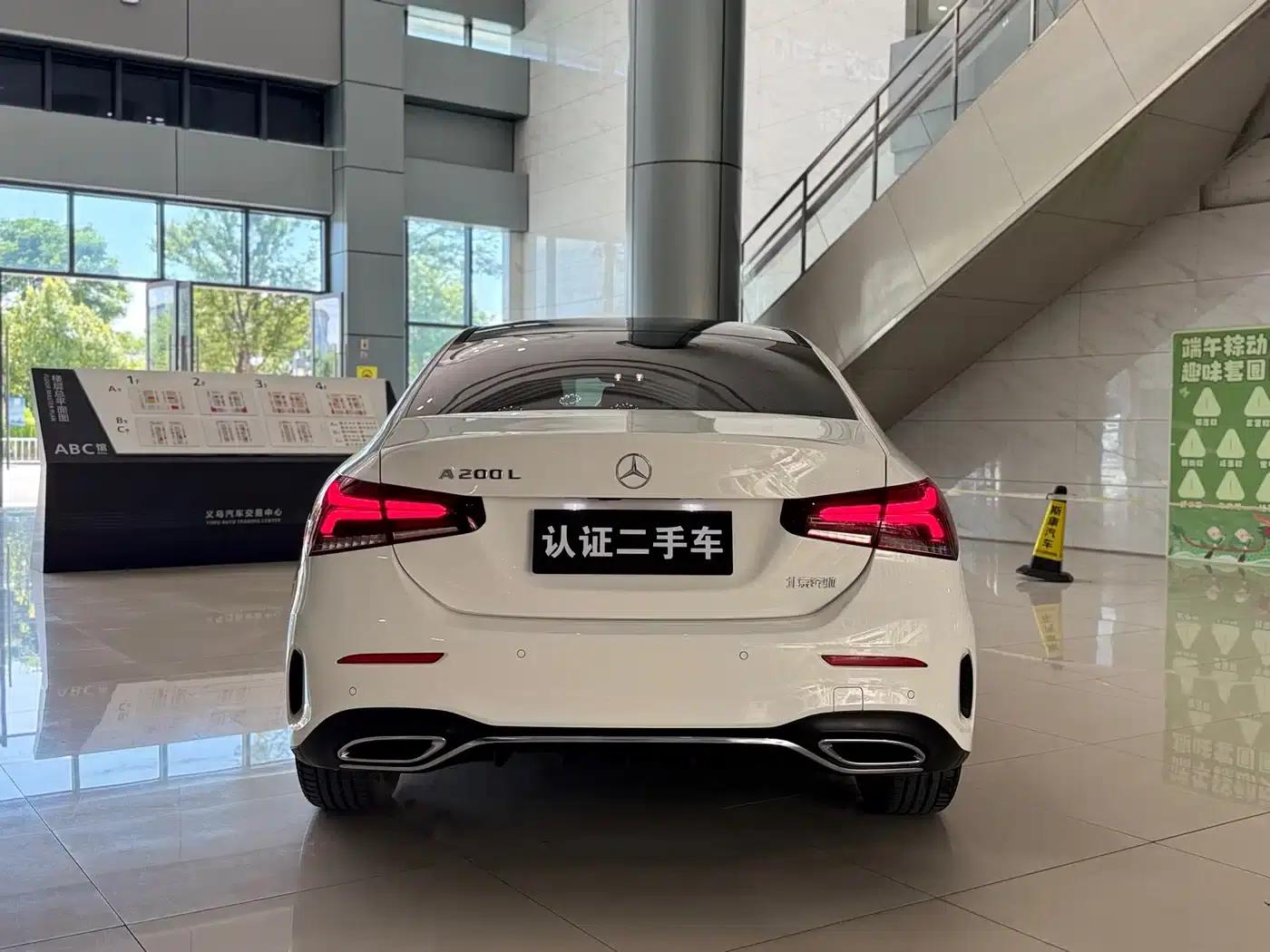 Mercedes-Benz A-Class 2022 A 200 L Sport Sedan Fashion Edition — миниатюра 5