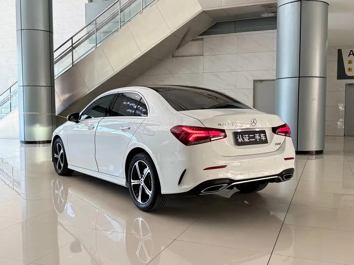 Mercedes-Benz A-Class 2022 A 200 L Sport Sedan Fashion Edition — миниатюра 6