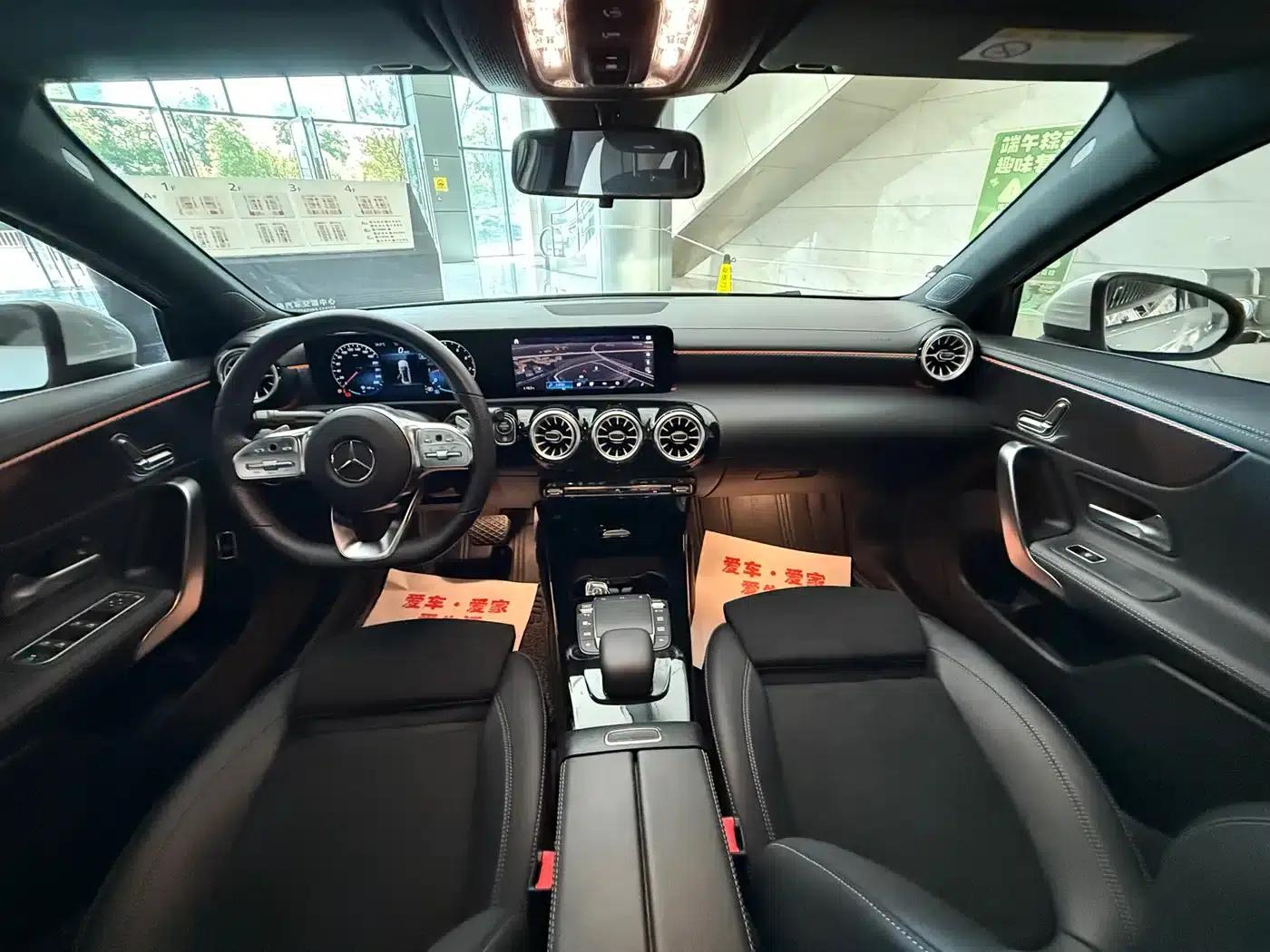 Mercedes-Benz A-Class 2022 A 200 L Sport Sedan Fashion Edition — миниатюра 10