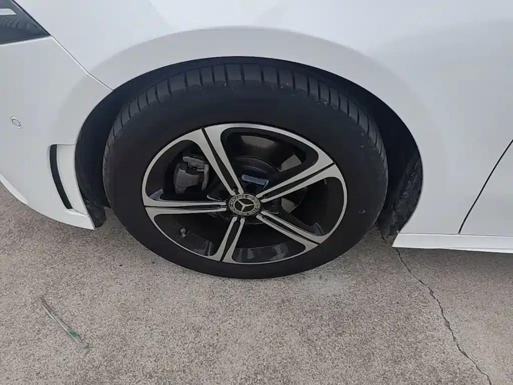 Mercedes-Benz A-Class 2022 Facelift III A 200 L Sport Sedan Fashion Edition — миниатюра 23