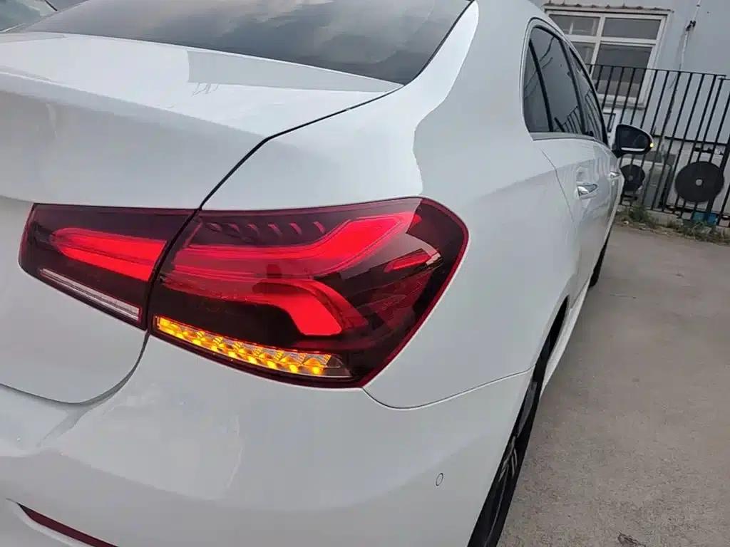 Mercedes-Benz A-Class 2022 Facelift III A 200 L Sport Sedan Fashion Edition — миниатюра 8