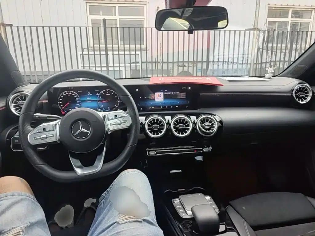 Mercedes-Benz A-Class 2022 Facelift III A 200 L Sport Sedan Fashion Edition — миниатюра 10