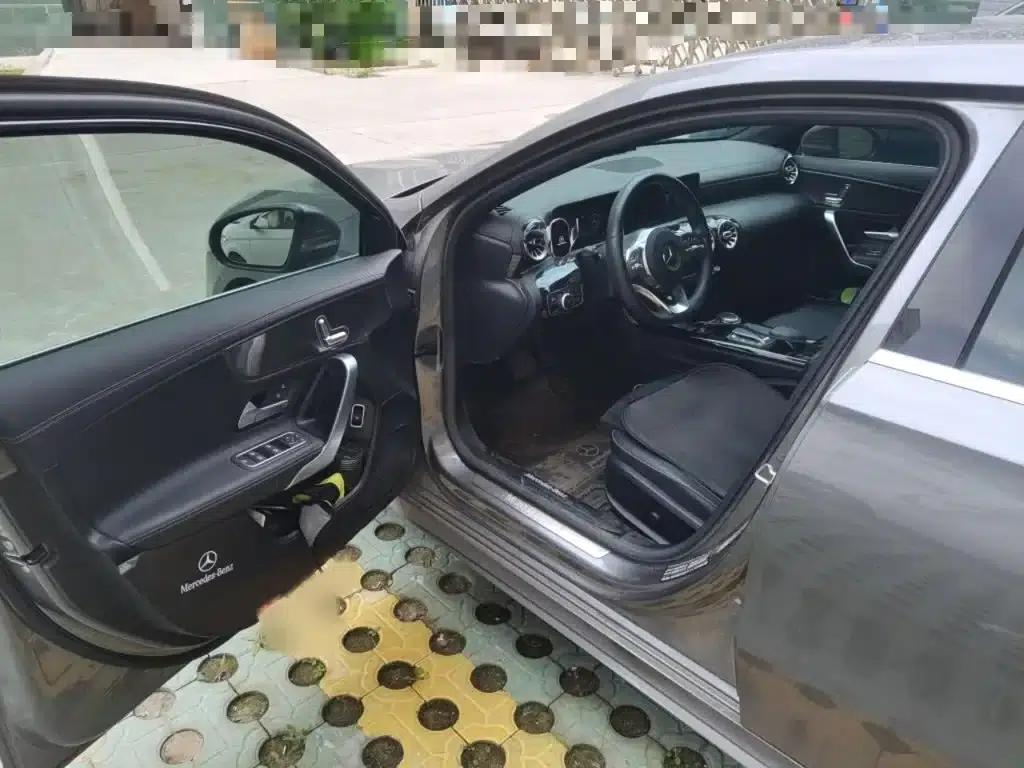 Mercedes-Benz A-Class 2020 Facelift A 200 L Sport Sedan Fashion Model — миниатюра 14