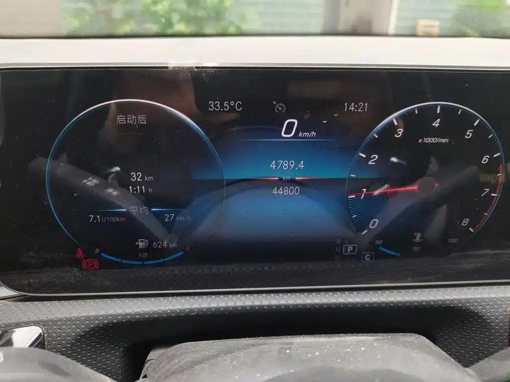 Mercedes-Benz A-Class 2020 Facelift A 200 L Sport Sedan Fashion Model — миниатюра 5
