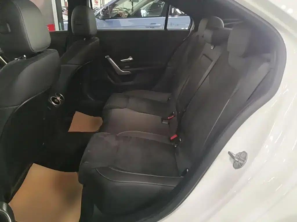 Mercedes-Benz A-Class 2020 A 200 L Sport Sedan — миниатюра 17