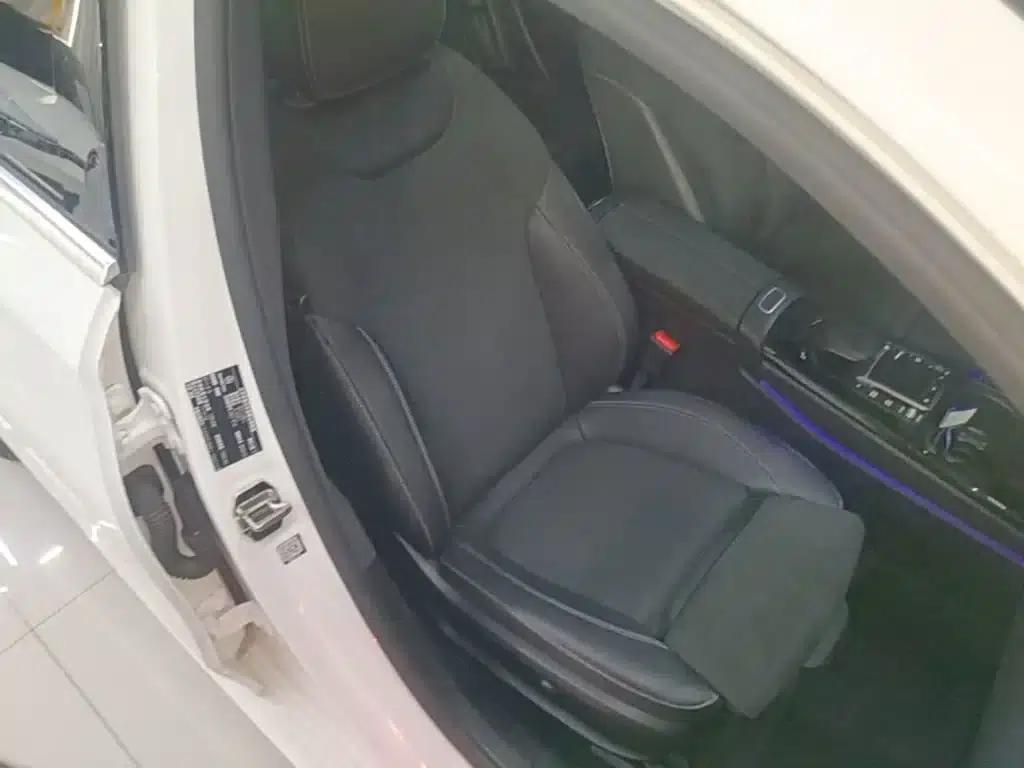 Mercedes-Benz A-Class 2020 Facelift A 200 L Sport Sedan Fashion Model — миниатюра 25