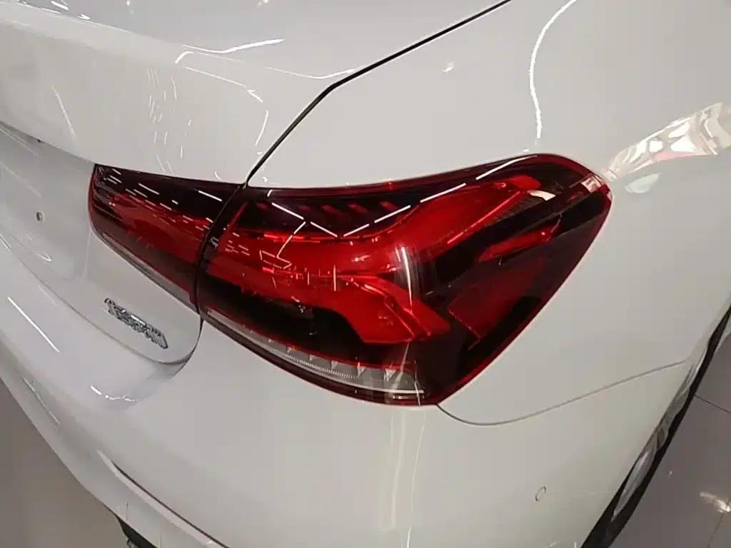 Mercedes-Benz A-Class 2020 Facelift A 200 L Sport Sedan Fashion Model — миниатюра 8