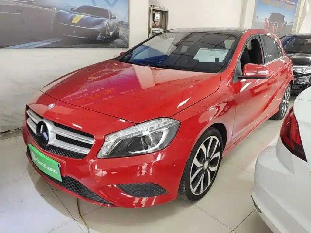 2015 Mercedes-Benz A-Class Imported Model A 200 Fashion Edition — миниатюра 2