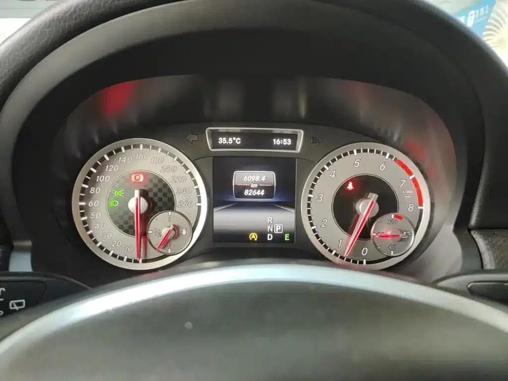2015 Mercedes-Benz A-Class Imported Model A 200 Fashion Edition — миниатюра 12