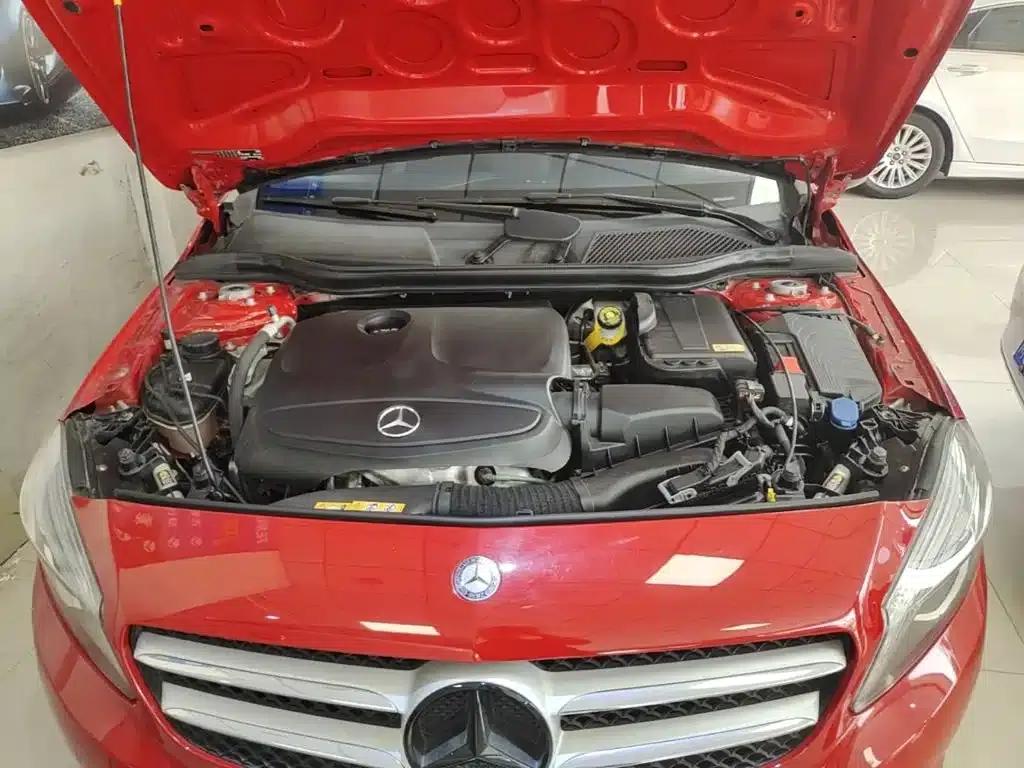 2015 Mercedes-Benz A-Class Imported Model A 200 Fashion Edition — миниатюра 20