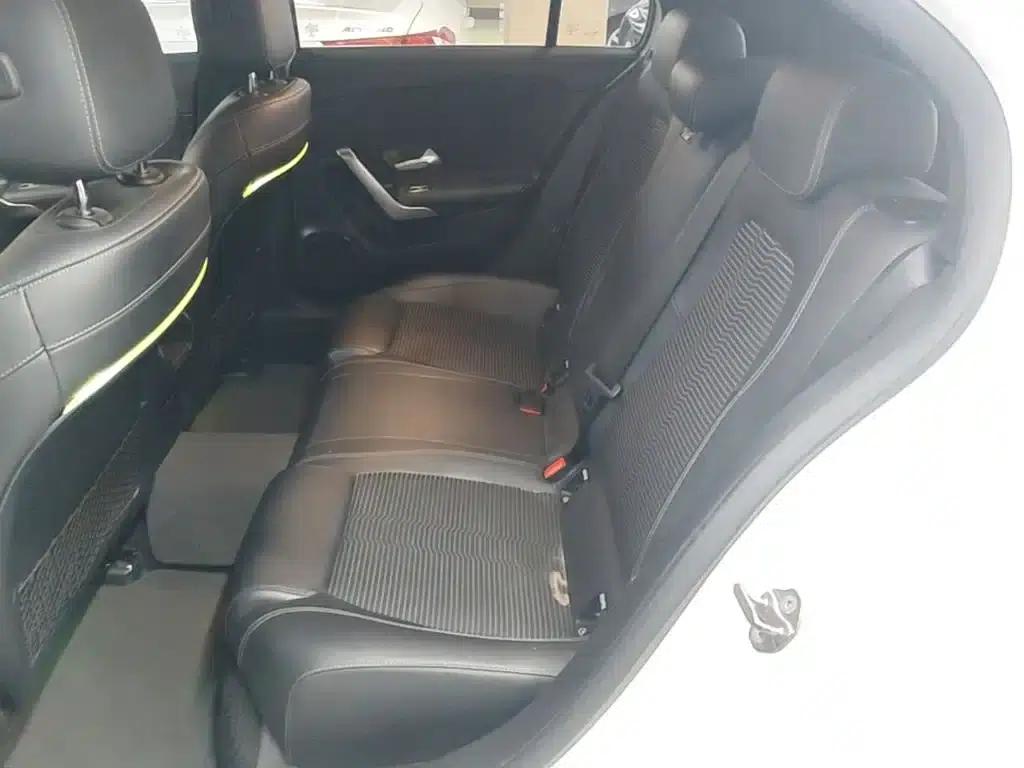 Imported Mercedes-Benz A-Class 2019 A 200 Fashion Model — миниатюра 17