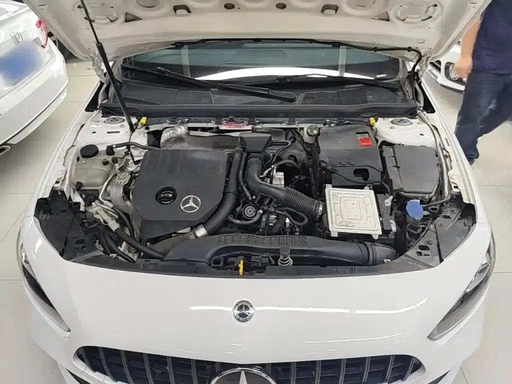 Imported Mercedes-Benz A-Class 2019 A 200 Fashion Model — миниатюра 20