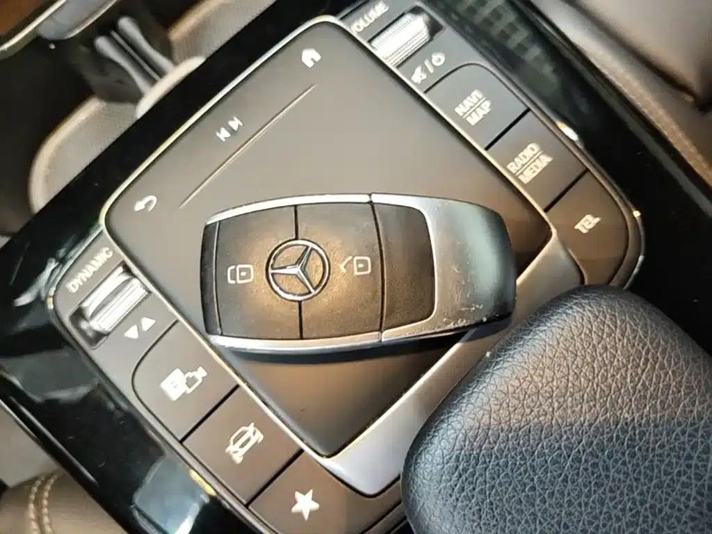 Imported Mercedes-Benz A-Class 2019 A 200 Fashion Model — миниатюра 9