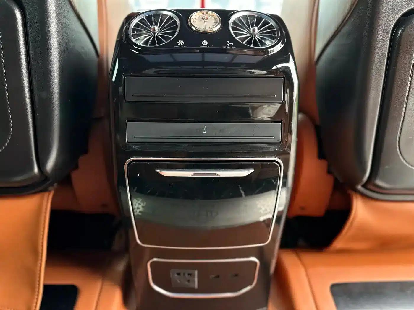 Vito 2021 2.0T Elite Edition 7-seater — миниатюра 9