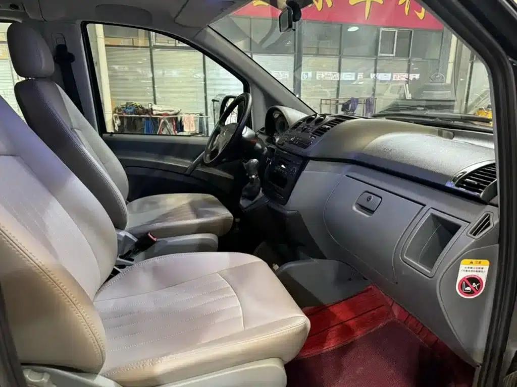 Vito 2010 2.5L Business Edition — миниатюра 7