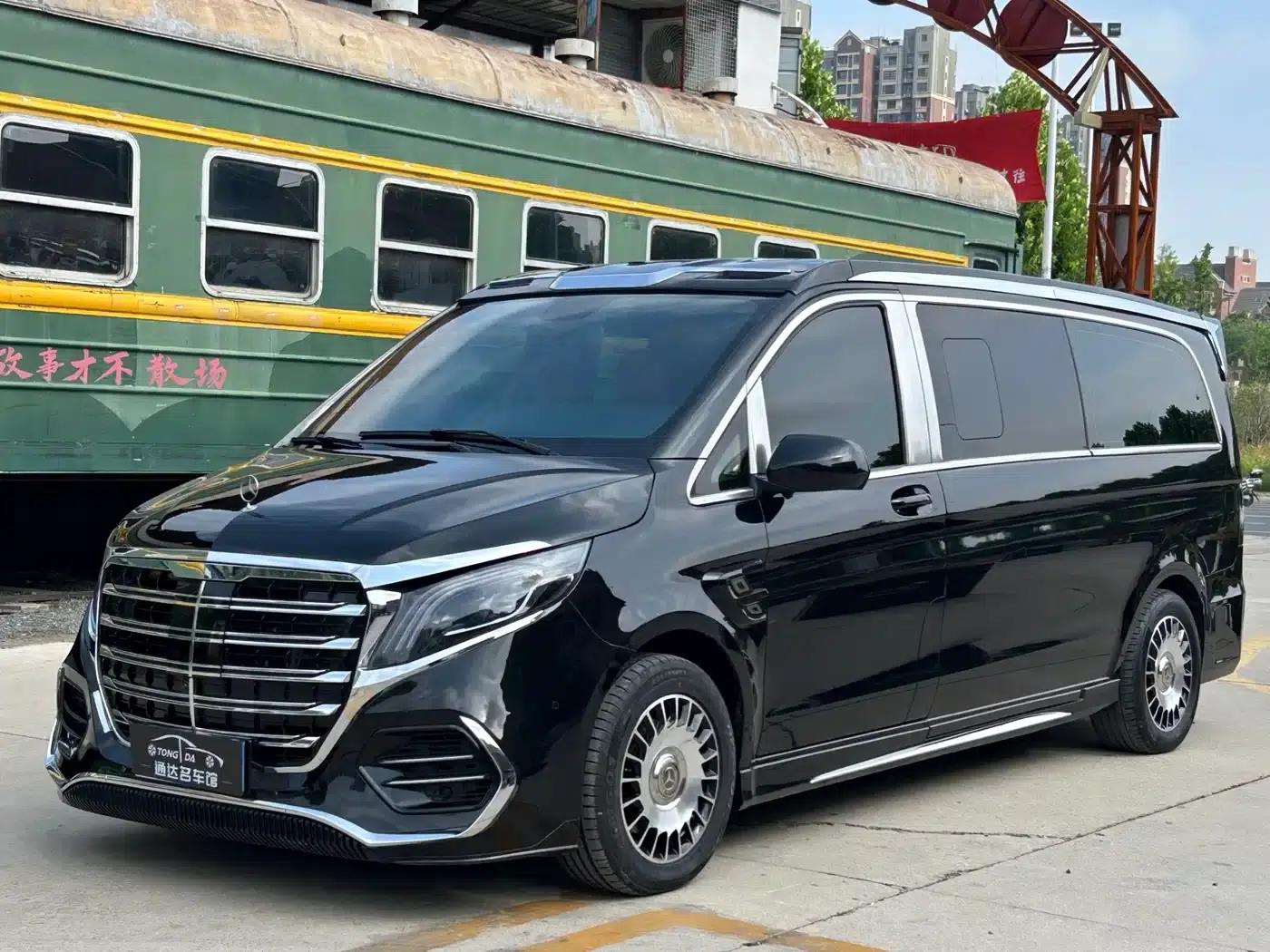 2023 Nissan Vito 2.0T Business Edition 7-seater — миниатюра 1