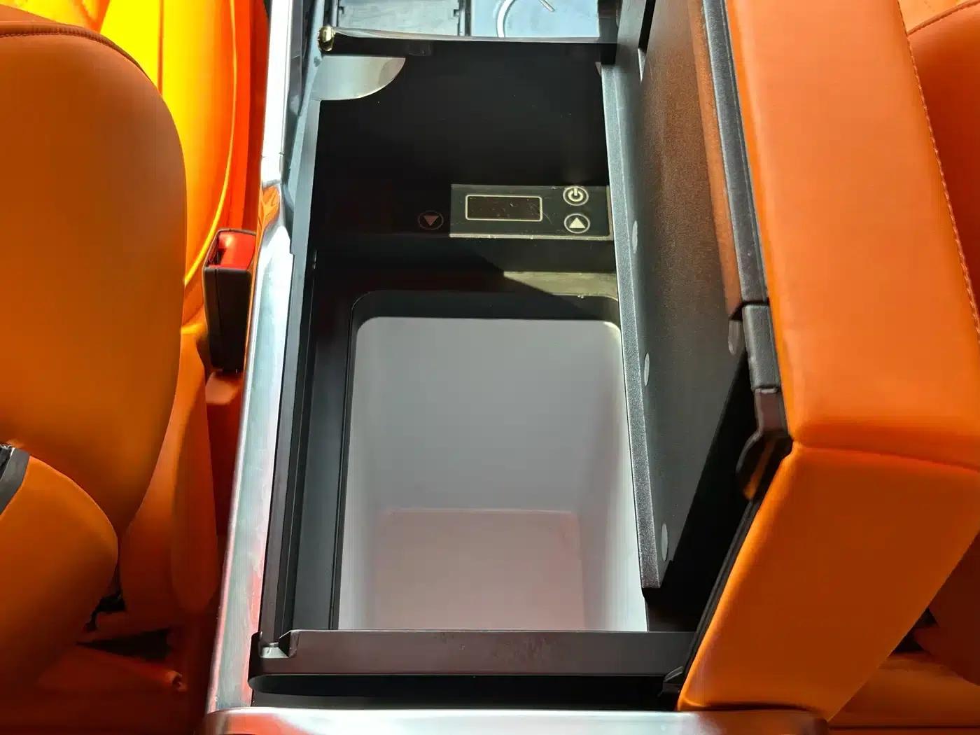 2023 Nissan Vito 2.0T Business Edition 7-seater — миниатюра 7
