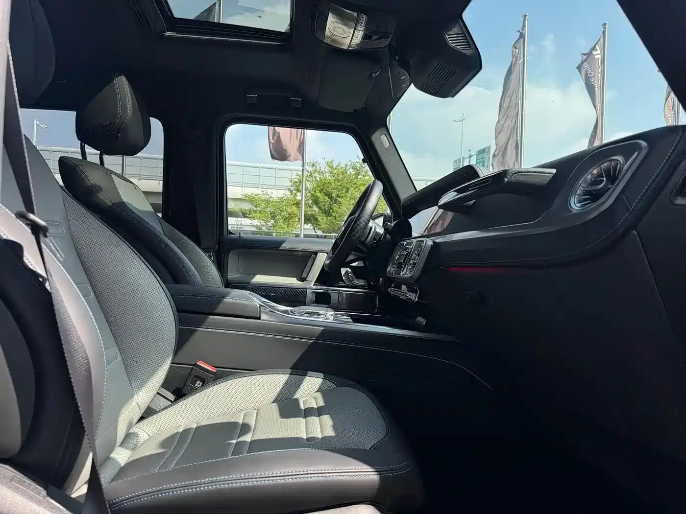Mercedes-Benz G-Class PHEV 2025 G580 First Edition — миниатюра 19