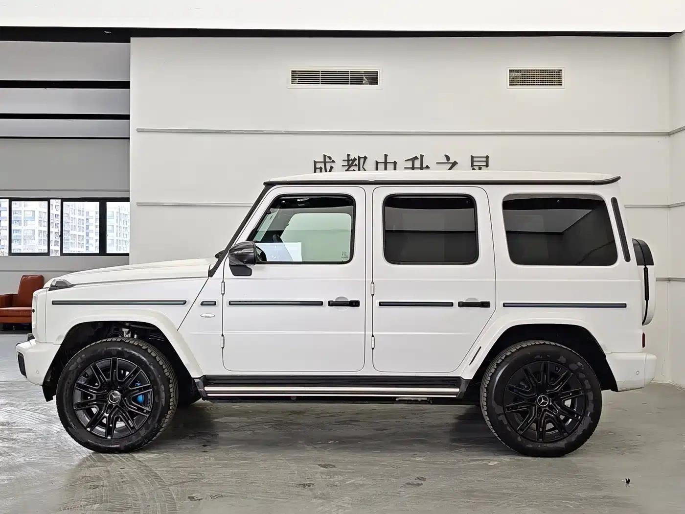 Mercedes-Benz G-Class PHEV 2025 G580 First Edition — миниатюра 4