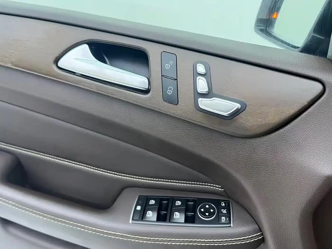 Imported Mercedes-Benz GLE 2016 GLE 320 4MATIC Luxury — миниатюра 10