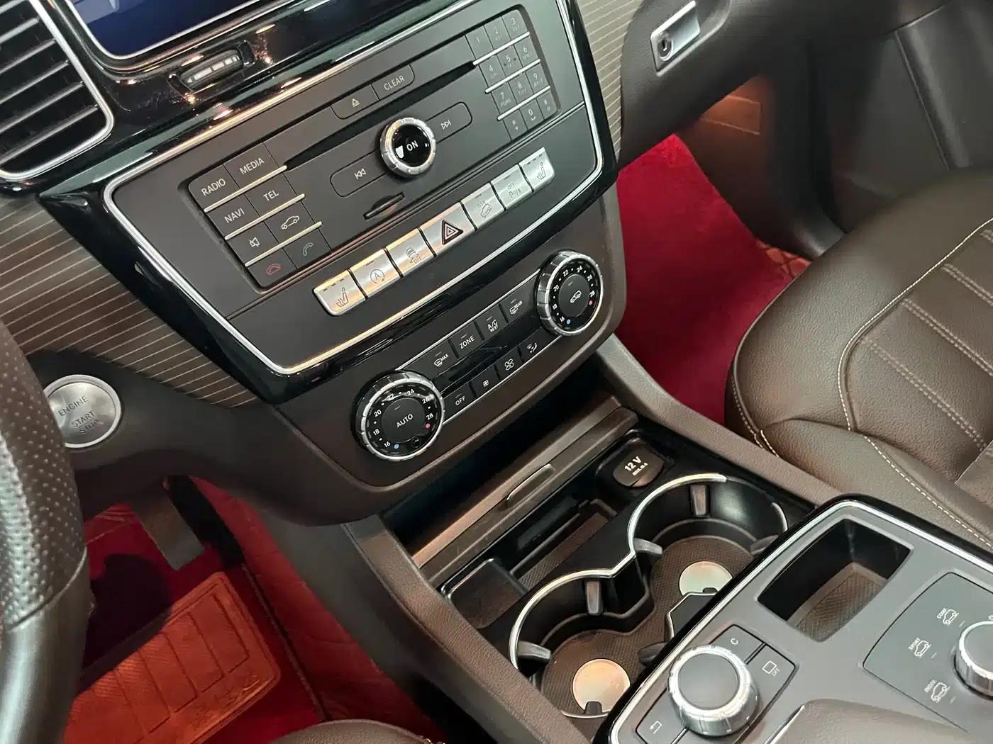 Imported Mercedes-Benz GLE 2018 GLE 320 4MATIC Dynamic Limited Edition — миниатюра 14