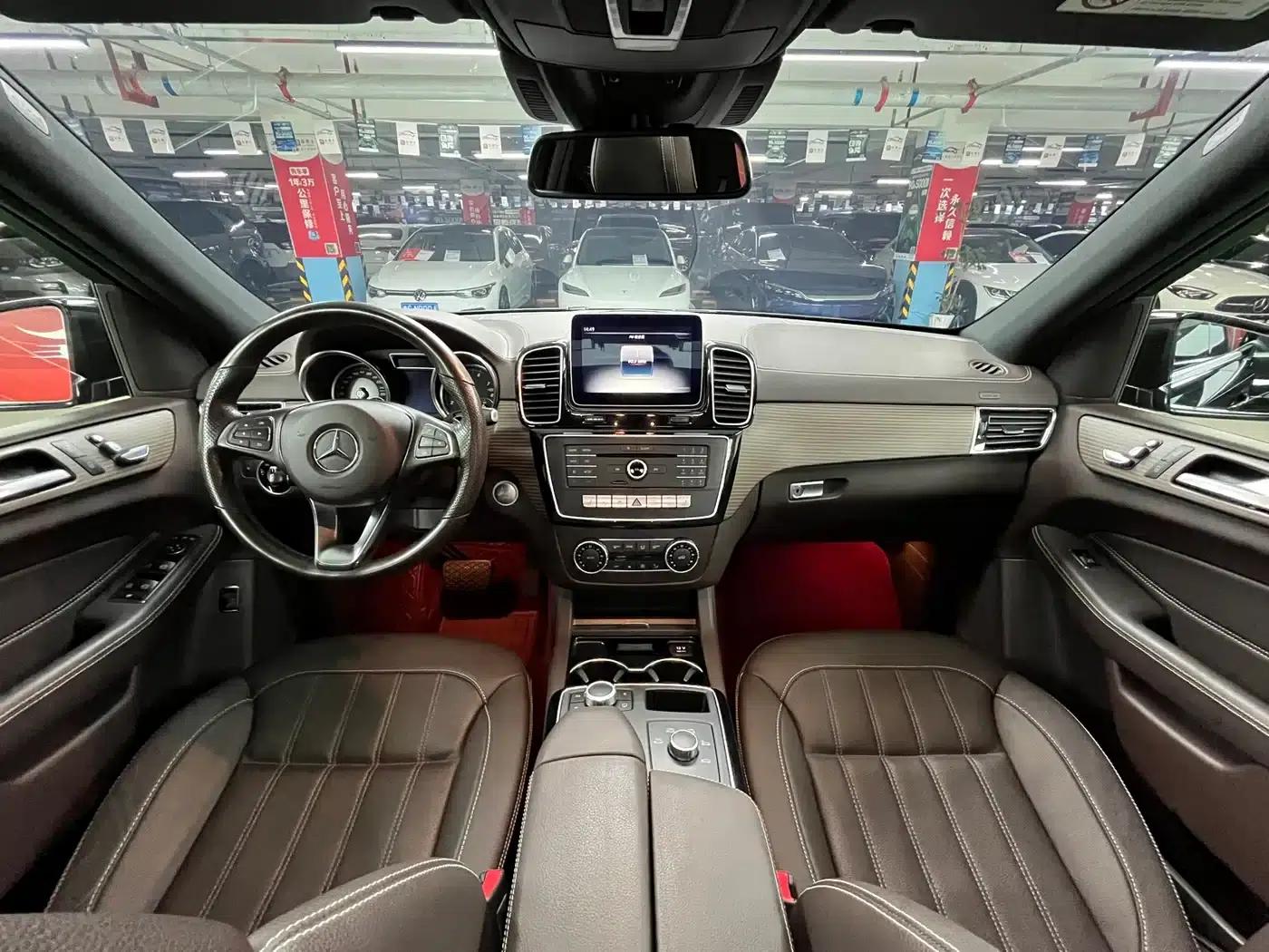 Imported Mercedes-Benz GLE 2018 GLE 320 4MATIC Dynamic Limited Edition — миниатюра 15