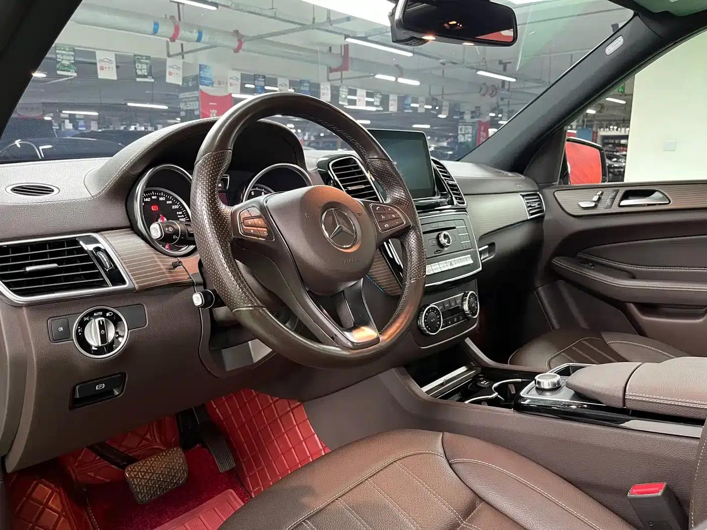 Imported Mercedes-Benz GLE 2018 GLE 320 4MATIC Dynamic Limited Edition — миниатюра 8