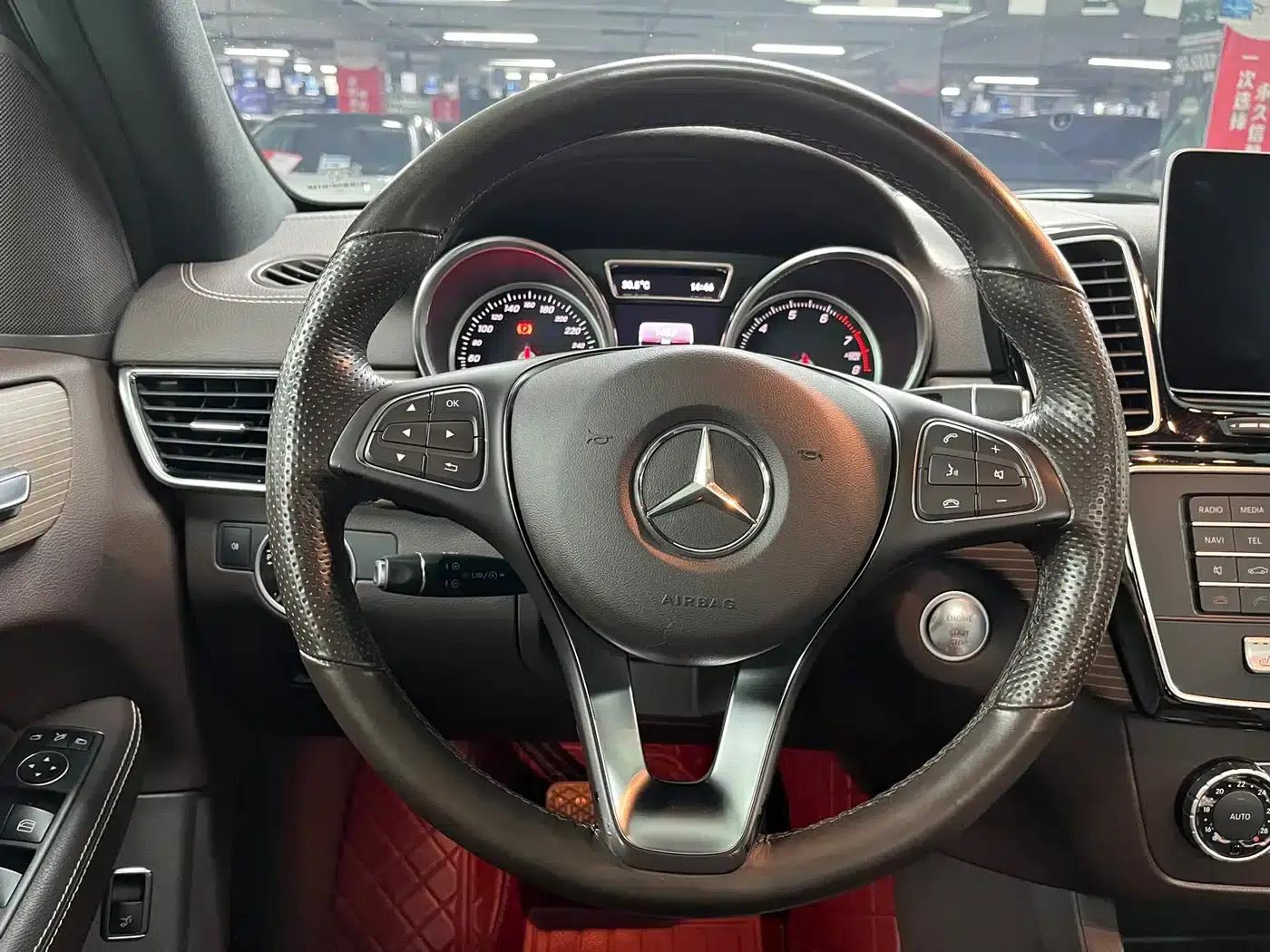 Imported Mercedes-Benz GLE 2018 GLE 320 4MATIC Dynamic Limited Edition — миниатюра 10