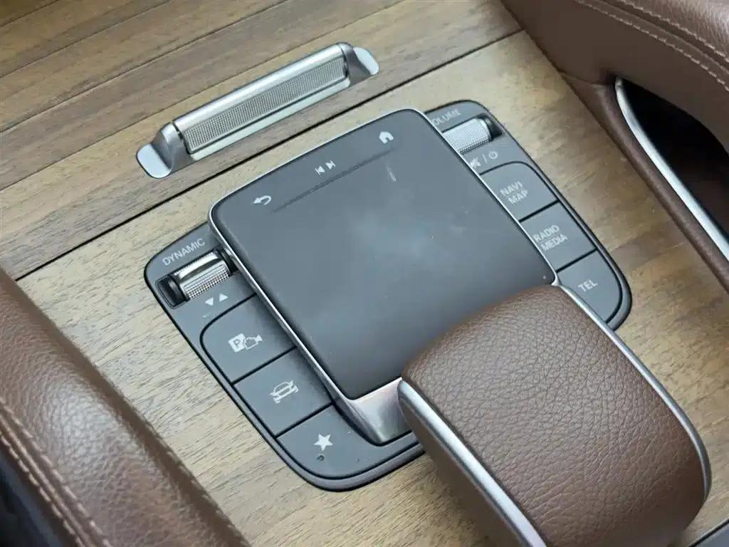 Mercedes-Benz GLE PHEV 2024 GLE 400 e 4MATIC — миниатюра 16