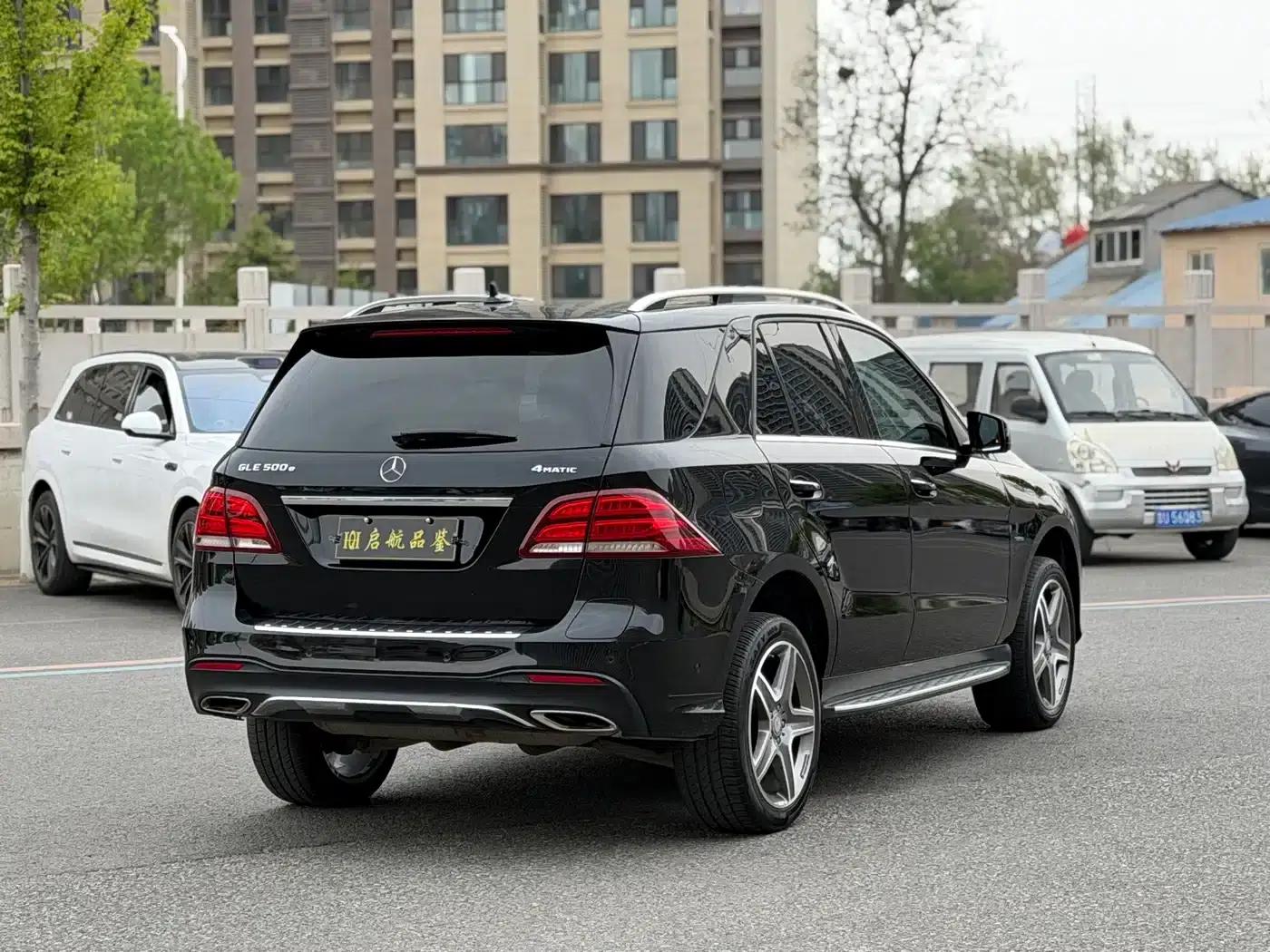 Mercedes-Benz GLE 500e 4MATIC 2017 — миниатюра 16