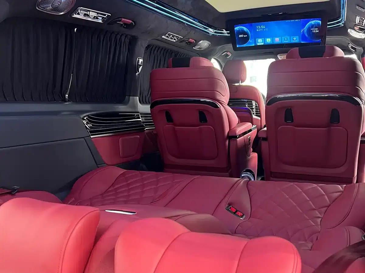 2024 Mercedes-Benz V-Class V 300 L Long Wheelbase Premium Edition — миниатюра 18