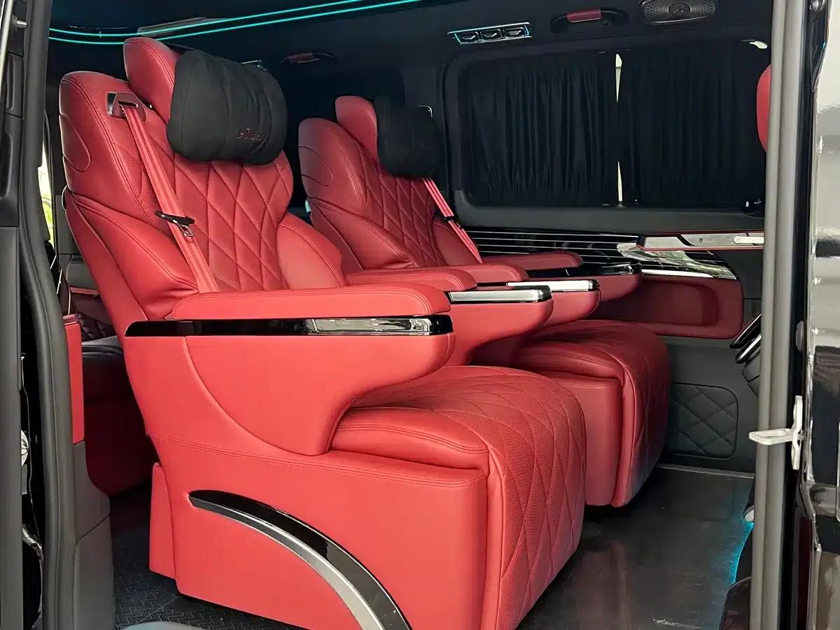 2024 Mercedes-Benz V-Class V 300 L Long Wheelbase Premium Edition — миниатюра 10